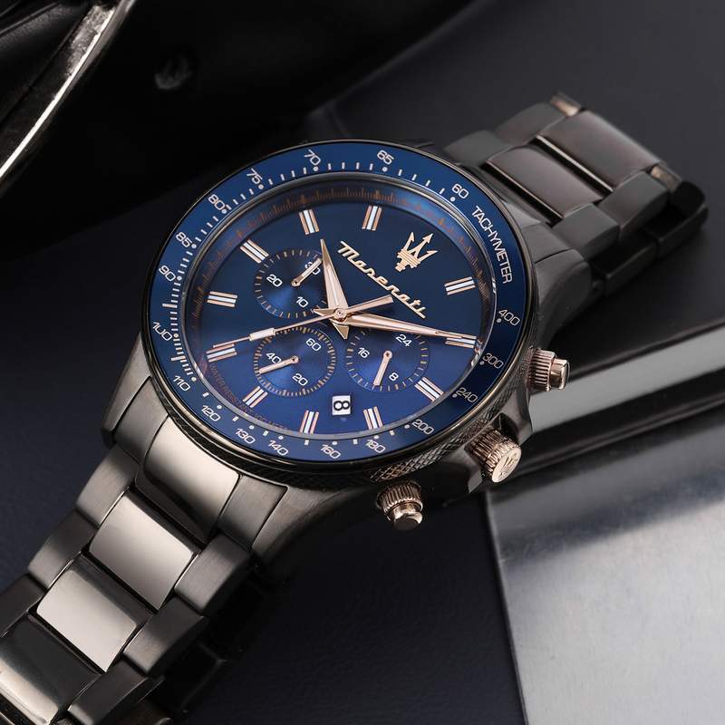Montre MASERATI homme bracelet acier inoxydable gris fonce - vue D2
