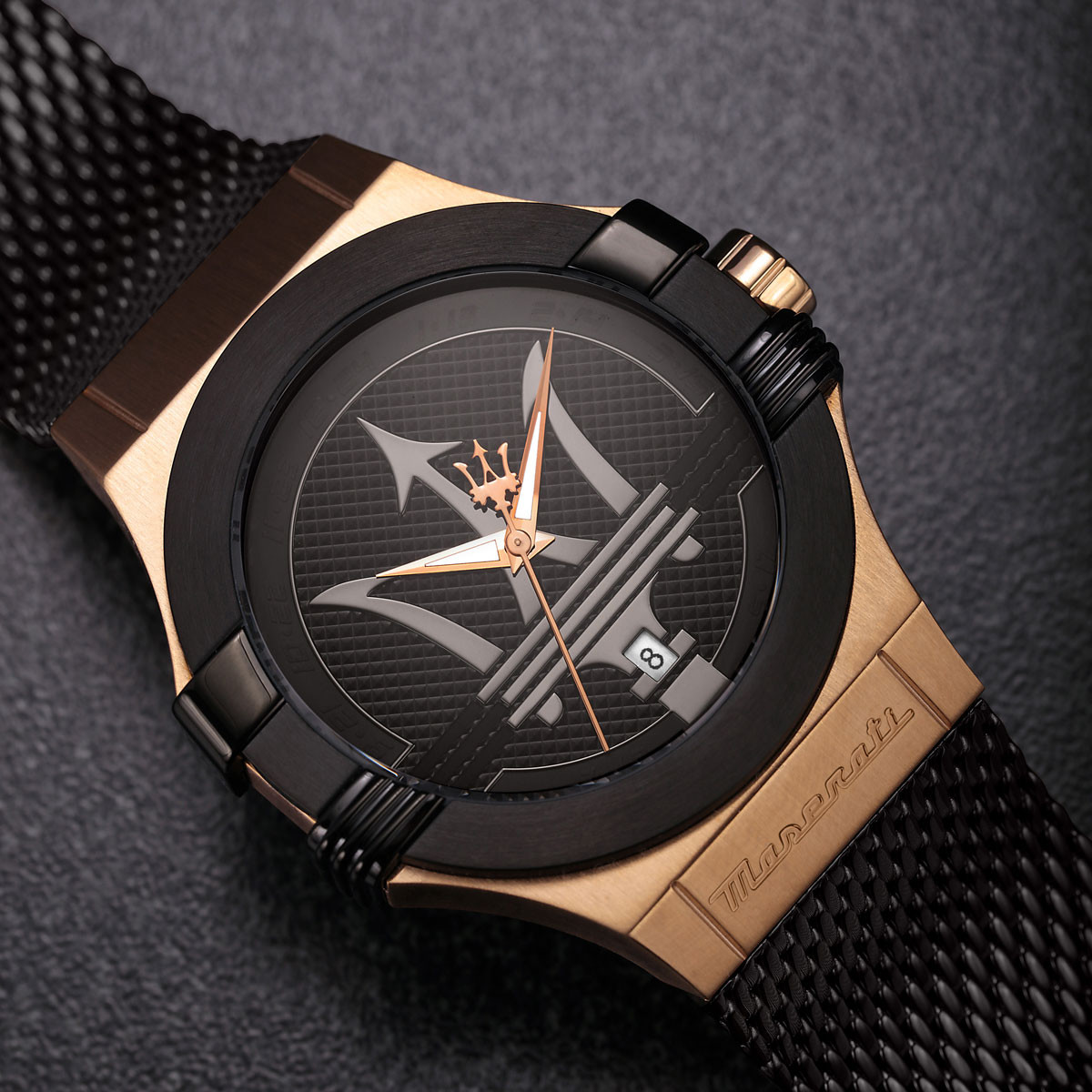 Montre MASERATI homme acier doré jaune bracelet acier  noir - vue D2