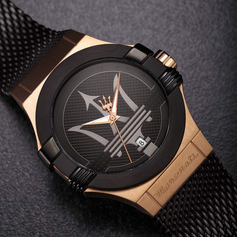 Montre MASERATI homme acier doré jaune bracelet acier  noir - vue D2