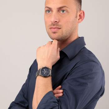 MASERATI herenhorloge met donkergrijze roestvrijstalen armband