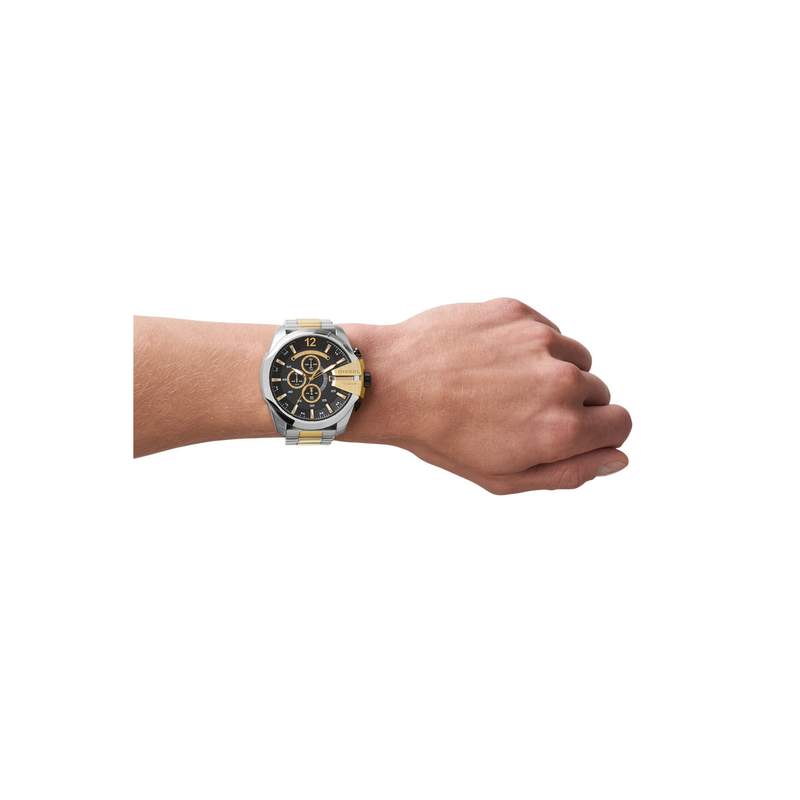 Montre DIESEL Mega Chief homme chronographe acier bicolore - vue porté 1