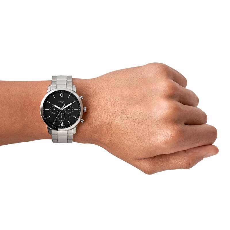 Montre FOSSIL Neutra homme chronographe acier - vue porté 1