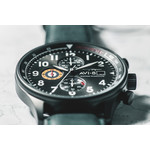 Montre AVI 8 Hawker Hurricane homme bracelet acier gris - vue D3