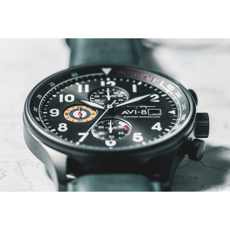 Montre AVI 8 Hawker Hurricane homme bracelet acier gris - vue D3
