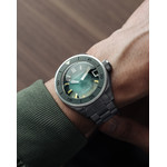 Montre SPINNAKER New Piccard homme automatique bracelet acier - vue porté 1