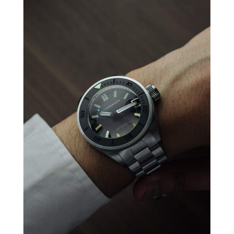 Montre SPINNAKER homme automatique bracelet acier - vue porté 1