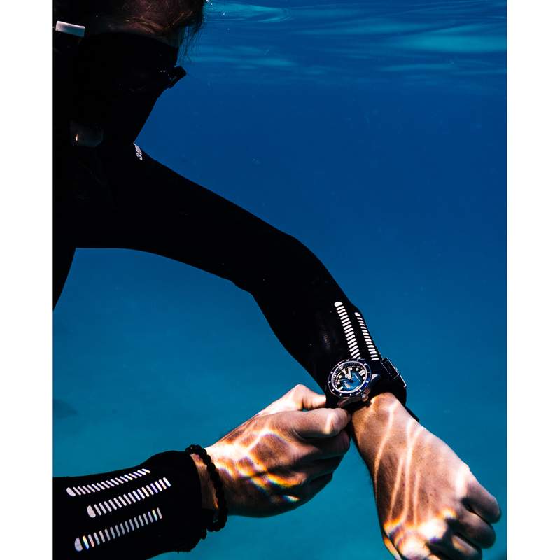 Montre SPINNAKER homme automatique bracelet acier - vue porté 1