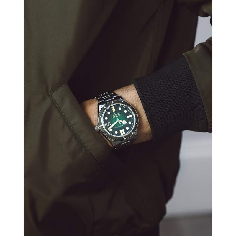 Montre SPINNAKER homme automatique bracelet acier - vue porté 2