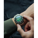 Montre SPINNAKER Spence homme automatique bracelet acier - vue porté 1