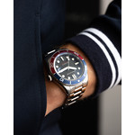 Montre SPINNAKER Croft Mid Size homme automatique bracelet acier - vue porté 1