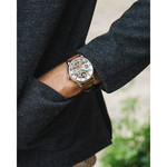 Montre EARNSHAW Longitude homme automatique acier bracelet cuir marron - vue porté 2