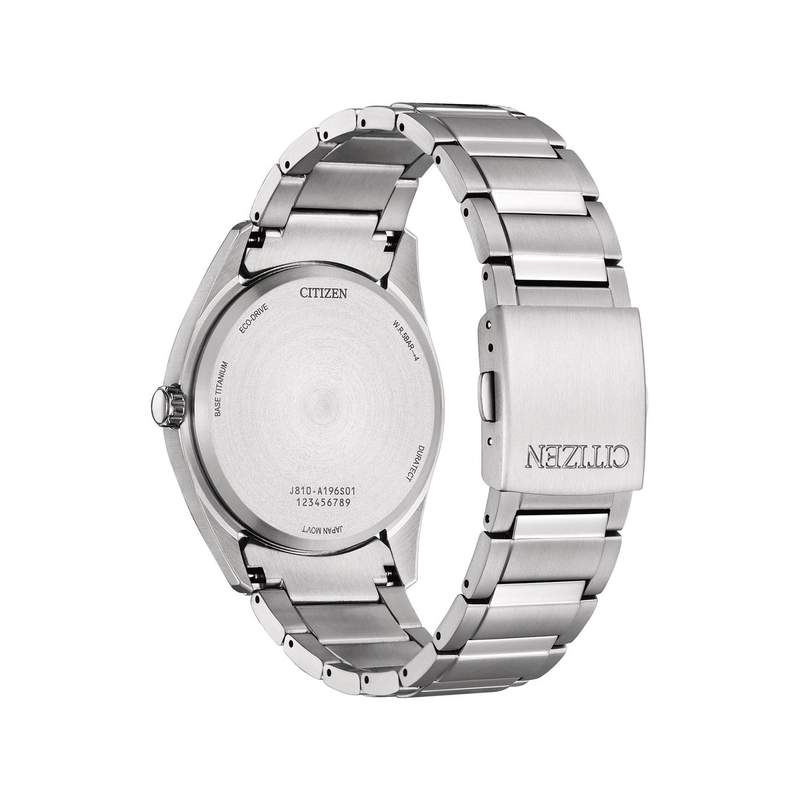 Montre CITIZEN super titanium homme eco-drive bracelet titane argent - vue 3