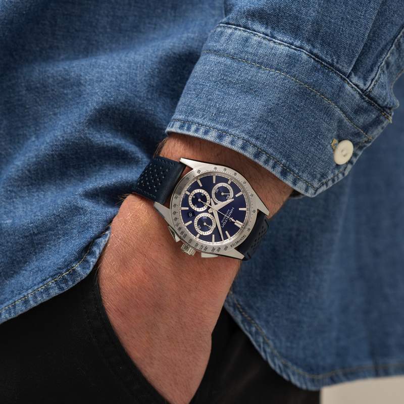 Montre HAMILTON Jazzmaster homme automatique, bracelet cuir bleu - vue porté 1