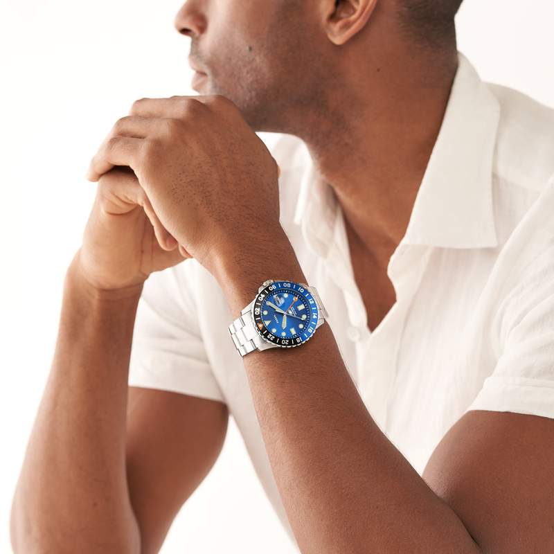 Montre FOSSIL Blue homme bracelet acier - vue porté 1