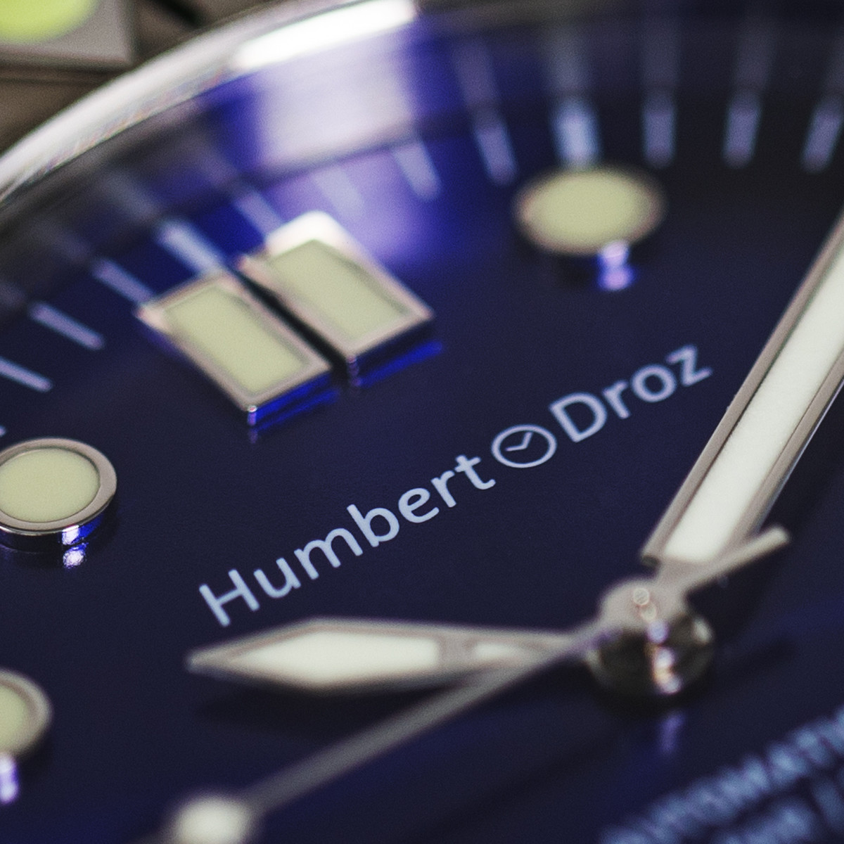 Montre HUMBERT-DROZ hd9 homme automatique, bracelet acier - vue D1