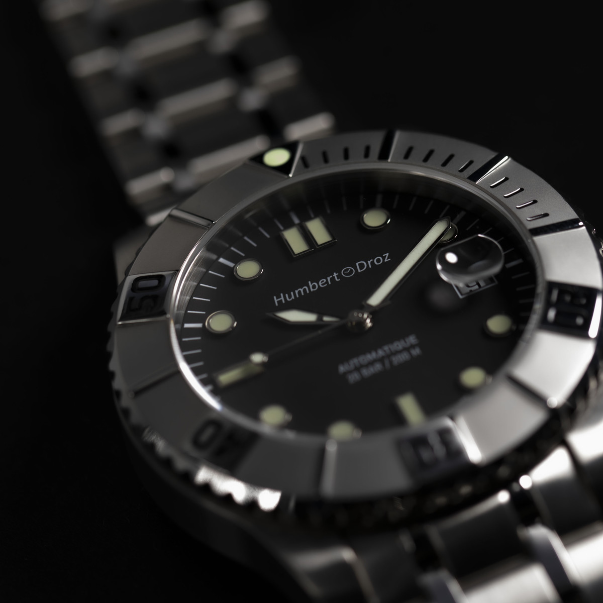 Montre HUMBERT-DROZ hd9 homme automatique, bracelet acier - vue D1