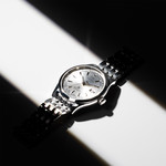 Montre MATY GM cadran gris bracelet acier - vue D4