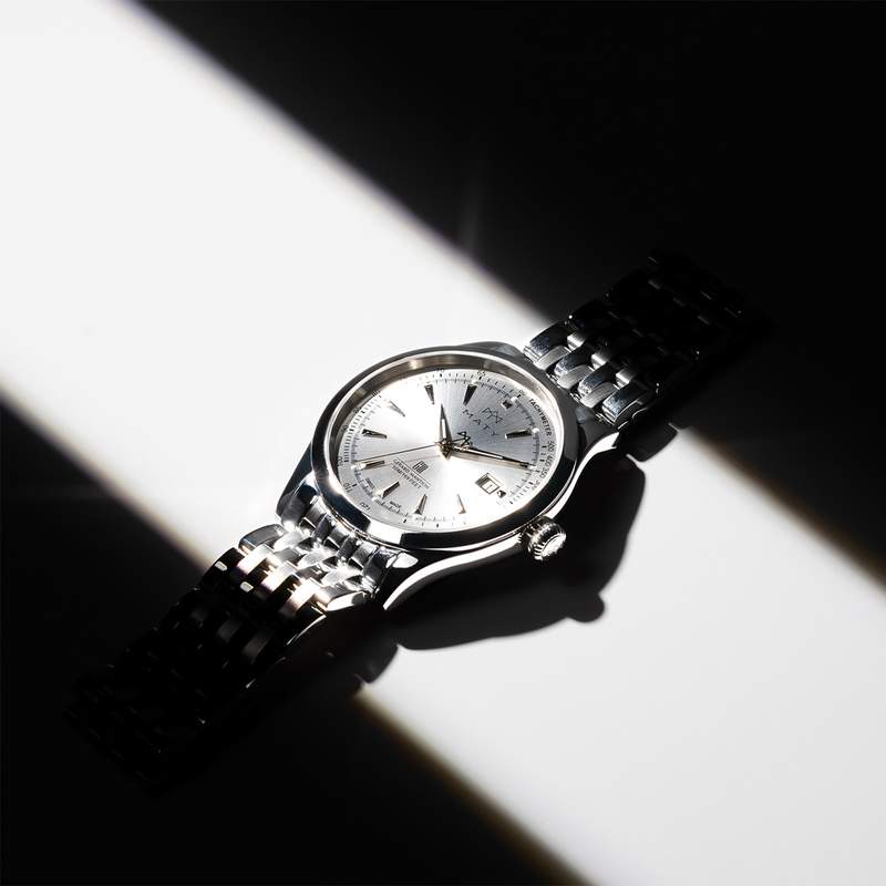 Montre MATY GM cadran gris bracelet acier - vue D4