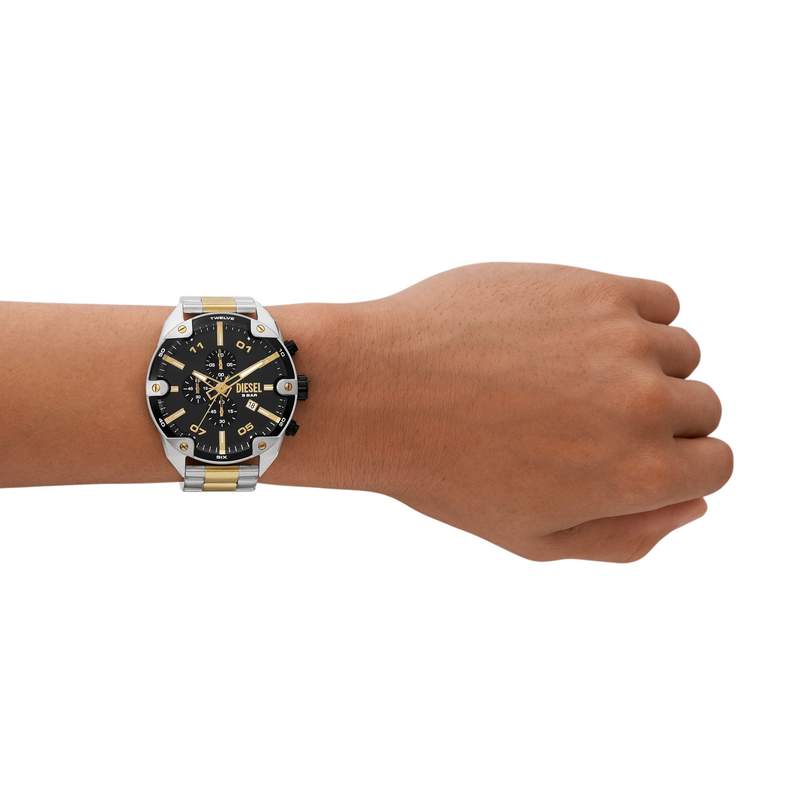 Montre DIESEL spiked homme bracelet acier inoxydable bicolore - vue porté 1