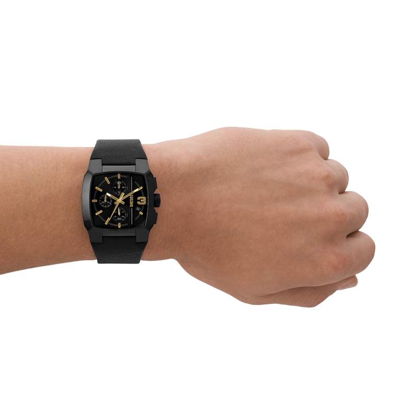 Montre DIESEL cliffhanger homme bracelet cuir noir - vue porté 1
