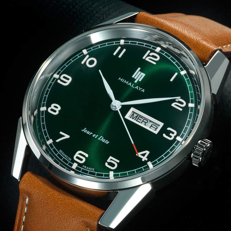 Montre LIP homme bracelet cuir marron - vue D1