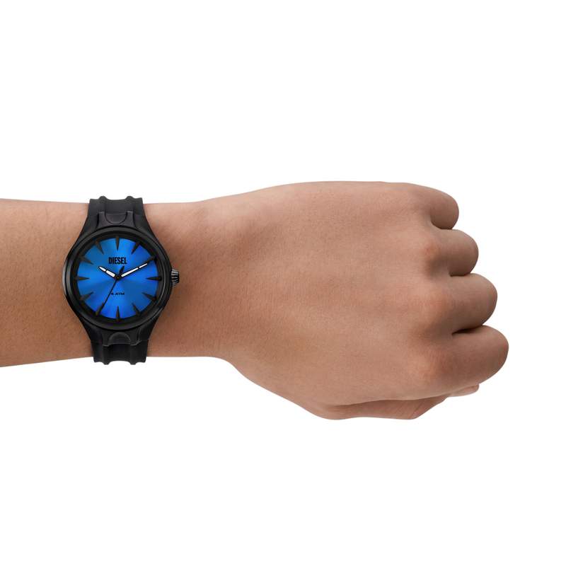 Montre DIESEL streamline homme bracelet silicone noir - vue porté 1