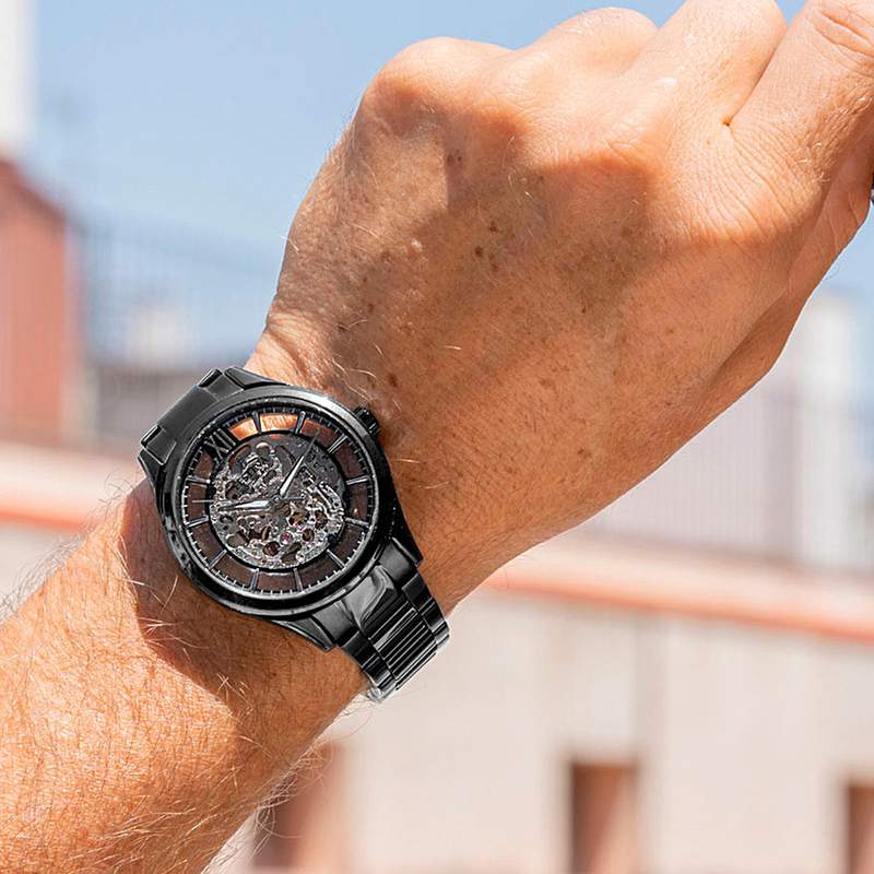 Montre FESTINA homme automatique bracelet acier - vue porté 2
