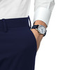 Montre TISSOT T-classic homme automatique, bracelet acier inoxydable gris - vue Vporté 3