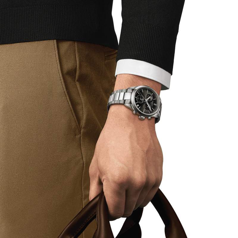 Montre TISSOT T-CLASSIC PR100 homme cadran vert bracelet acier inoxydable - vue porté 1