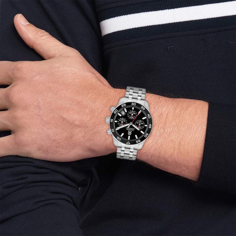 Montre TOMMY HILFIGER th85 chrono homme analogique, - vue porté 1