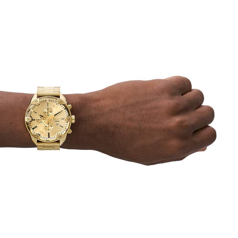 Montre DIESEL spiked homme bracelet acier inoxydable doré - vue porté 1