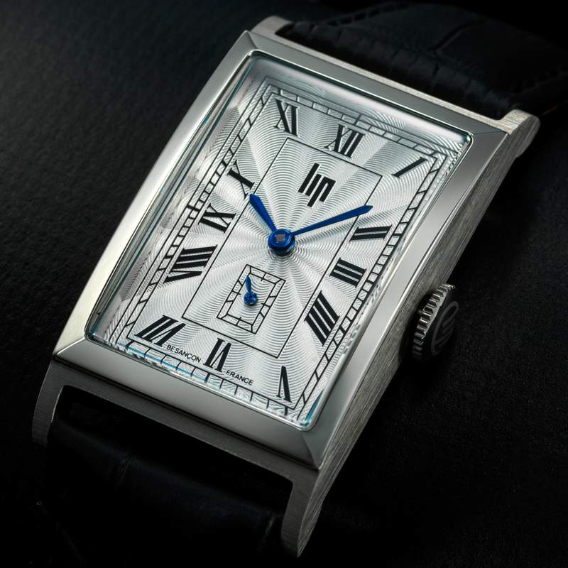 Montre LIP homme analogique, bracelet cuir noir - vue D1