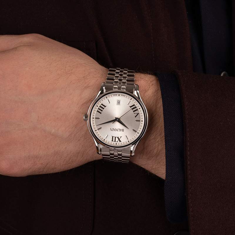 Montre BALMAIN beleganza homme bracelet acier inoxydable gris - vue porté 1