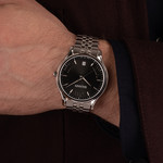 Montre BALMAIN beleganza homme bracelet acier inoxydable gris - vue porté 1