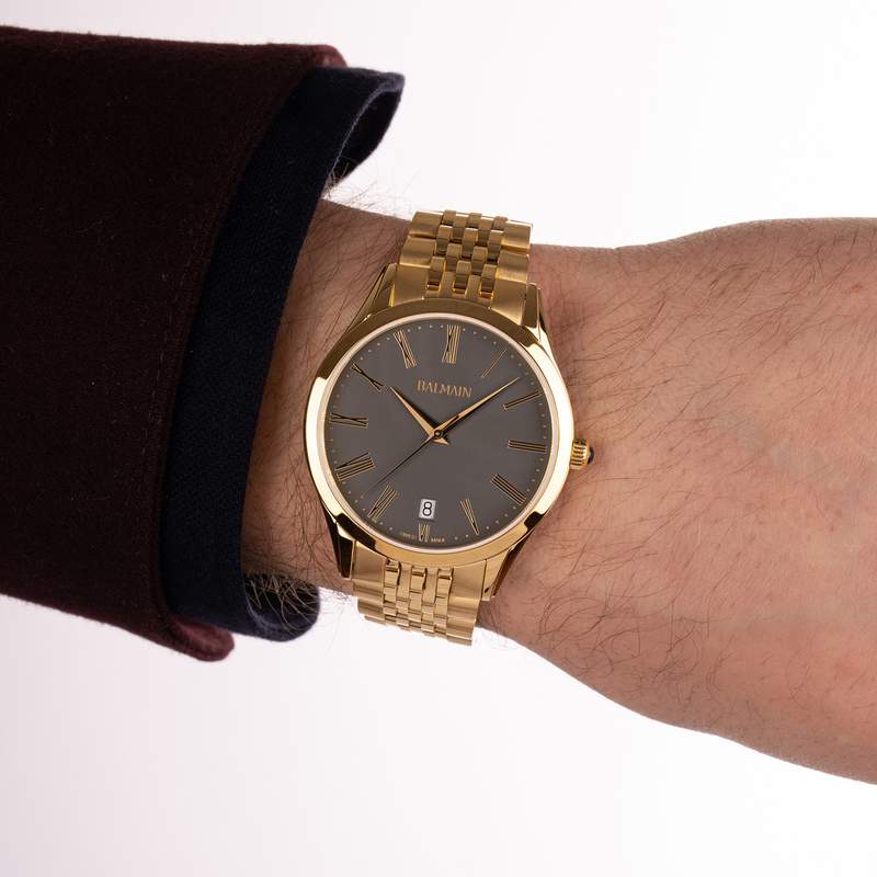 Montre BALMAIN classic R homme bracelet pvd doré - vue porté 2