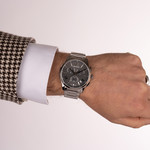 Montre BALMAIN madrigal homme bracelet acier inoxydable gris - vue porté 2