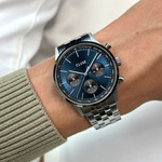 Montre CLUSE Anthéor Multifunction homme cadran multicolore bracelet acier - vue porté 1