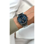 Montre CLUSE Anthéor Multifunction homme cadran multicolore bracelet acier - vue porté 3