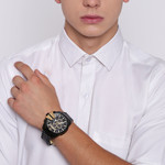 DIESEL mega chief herenhorloge met zwarte roestvrijstalen armband - bekijk gedragen 3