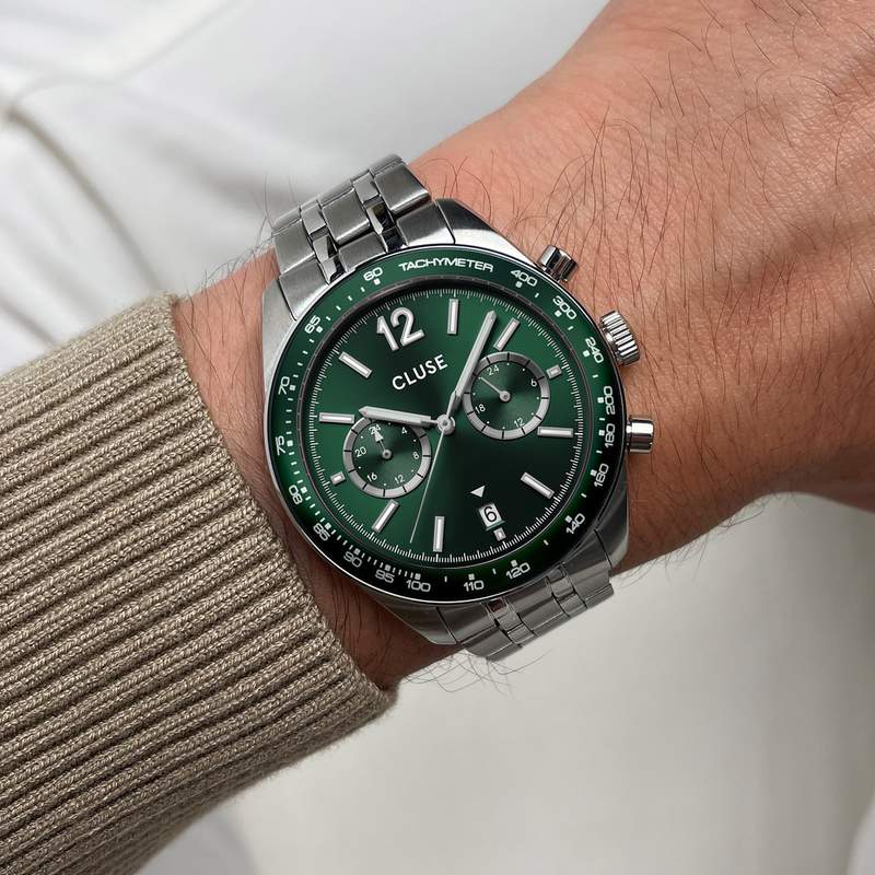 Montre CLUSE ARAVIS Homme cadran vert bracelet acier inoxydable gris clair - vue porté 1