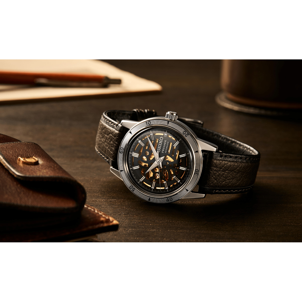 Montre SEIKO presage homme automatique, bracelet cuir marron fonce - vue D1