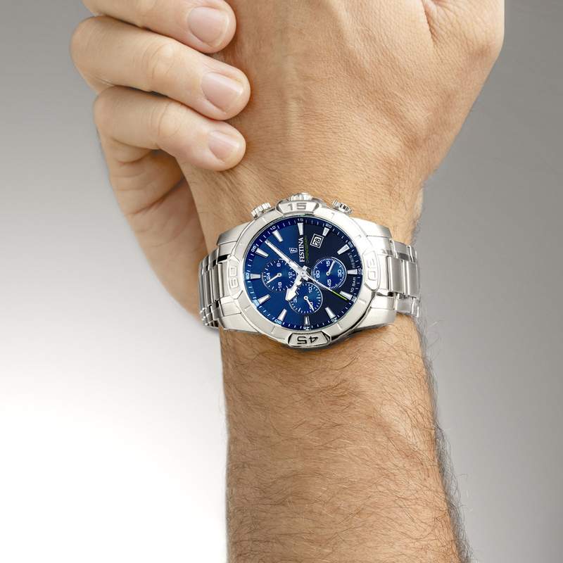 Montre FESTINA homme bracelet acier inoxydable - vue porté 1