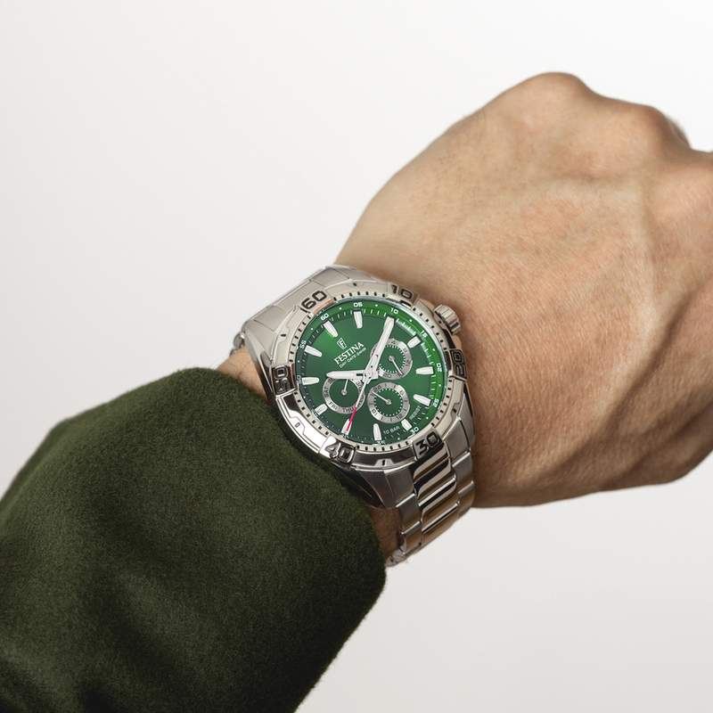 Montre FESTINA homme bracelet acier inoxydable - vue porté 1