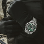 Montre FESTINA homme bracelet acier inoxydable - vue porté 1