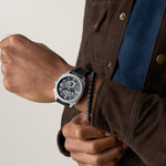 Montre FOSSIL machine homme bracelet silicone noir - vue porté 2