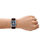 Montre FOSSIL automatic homme automatique, bracelet cuir marron - vue porté 1