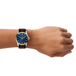 Montre FOSSIL pearson homme bracelet cuir marron - vue porté 2