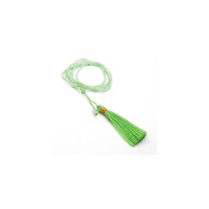 Collier long en perle de rocaille et pompon vert