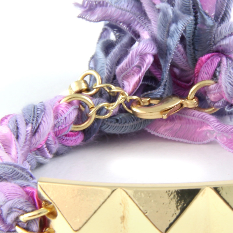 Ettika - Bracelet Pyramide en Or Jaune et Coton Rubans Tressés Violets - vue 3