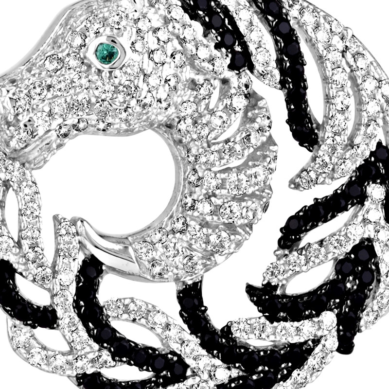 Boucles d'oreilles Cheval en Argent orné de 470 Cristaux Swarovski Zirconia Noirs et Blancs - vue 3
